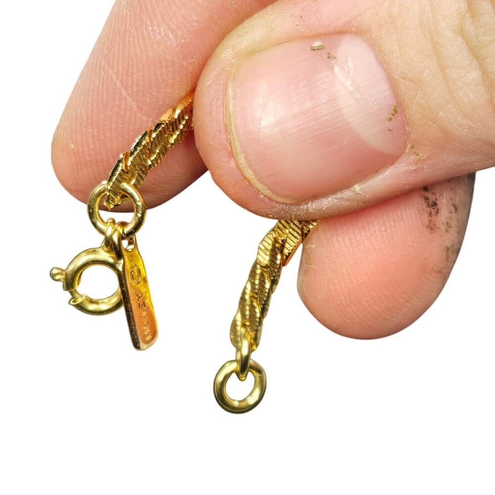 Vintage Monet Gold Thick Curb Chain Necklace - Picture 3 of 5
